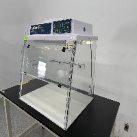AirClean 600 PCR Workstation image 1